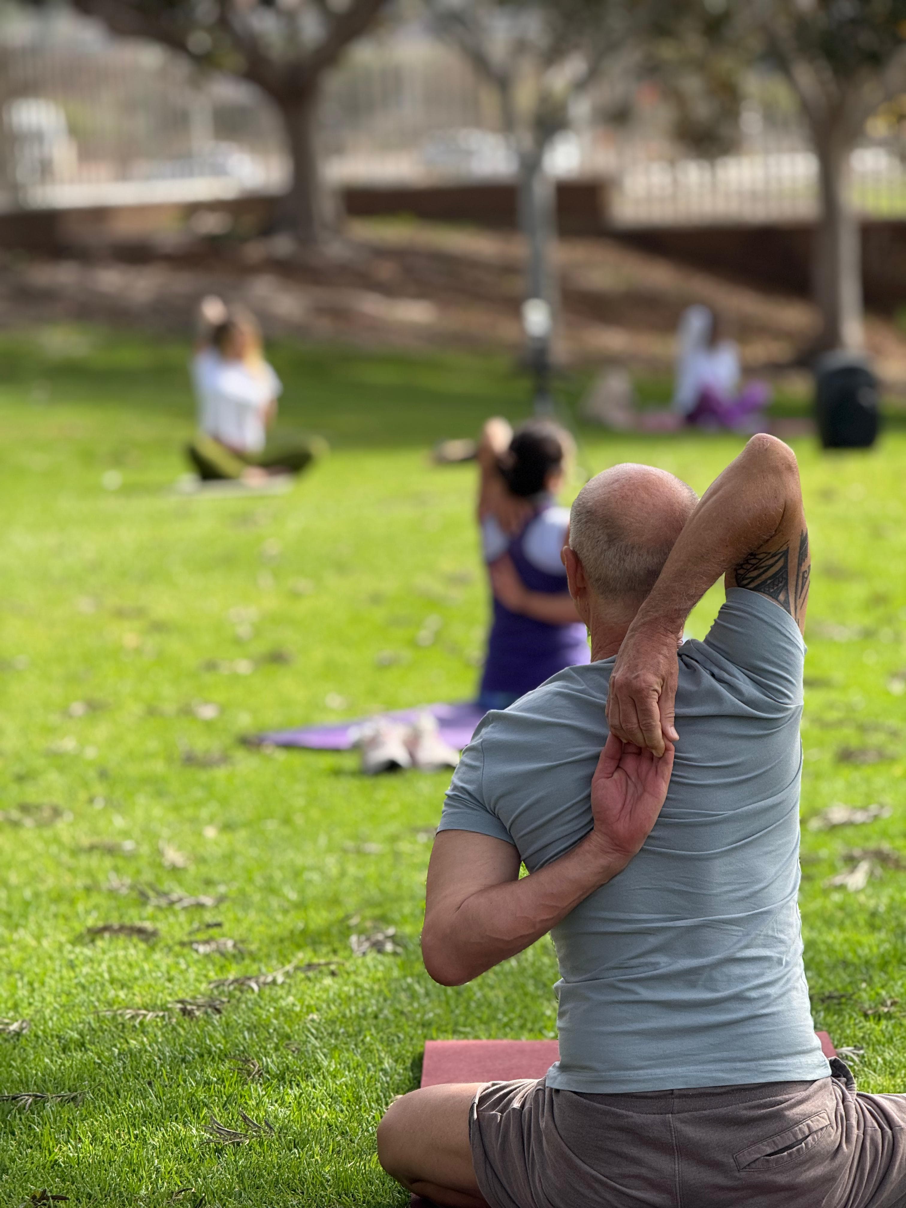 Free yoga session in Parque del Sur